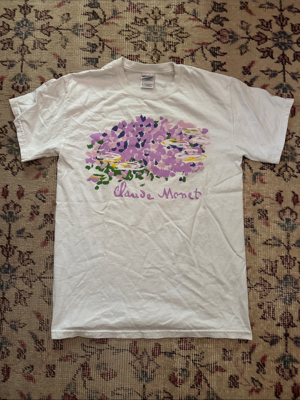 Vintage Art Claude Monet White Graphic Tee with Purple Floral Print S